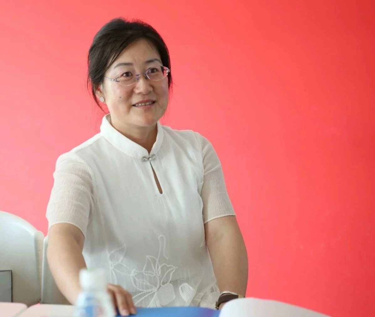 沙雅县人民政府党组成员,副县长,县委教育工委副书记辛万霞辛万霞十分